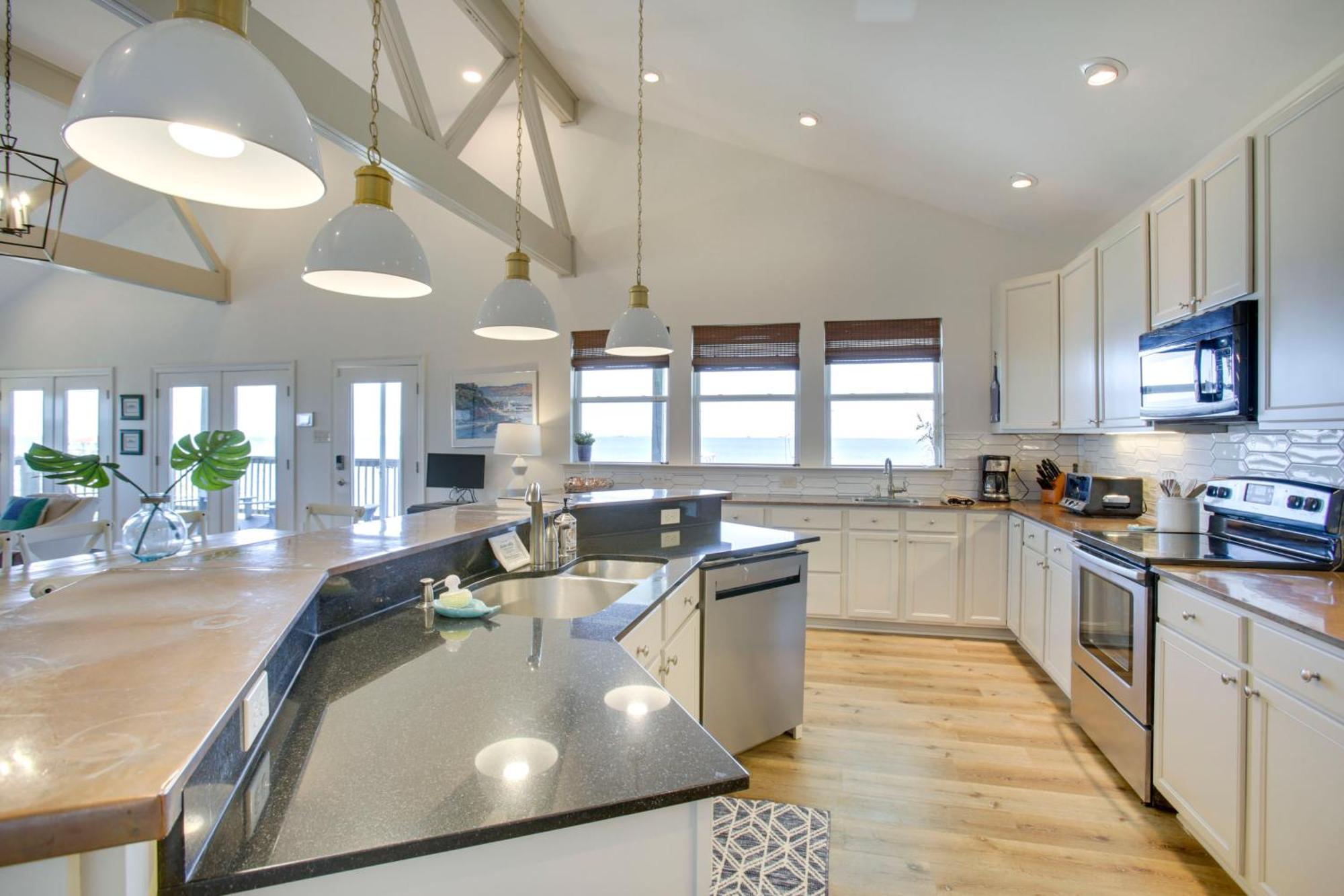 Lakefront Retreat - Hot Tub And Kayaks! * New Orleans